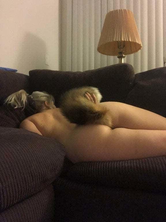25P Blonde slutty girl showing big tits, ass and pussy