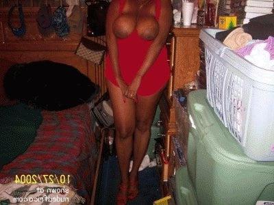 25P Ebony amateur pics from around the web 17