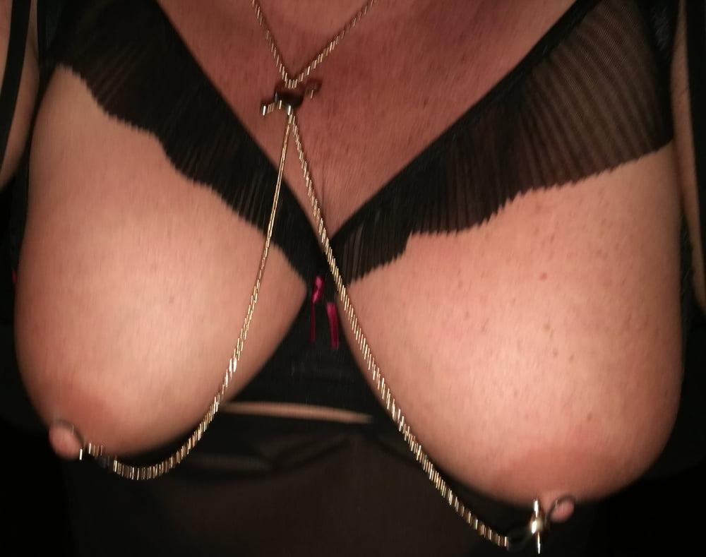 16P wife tits
