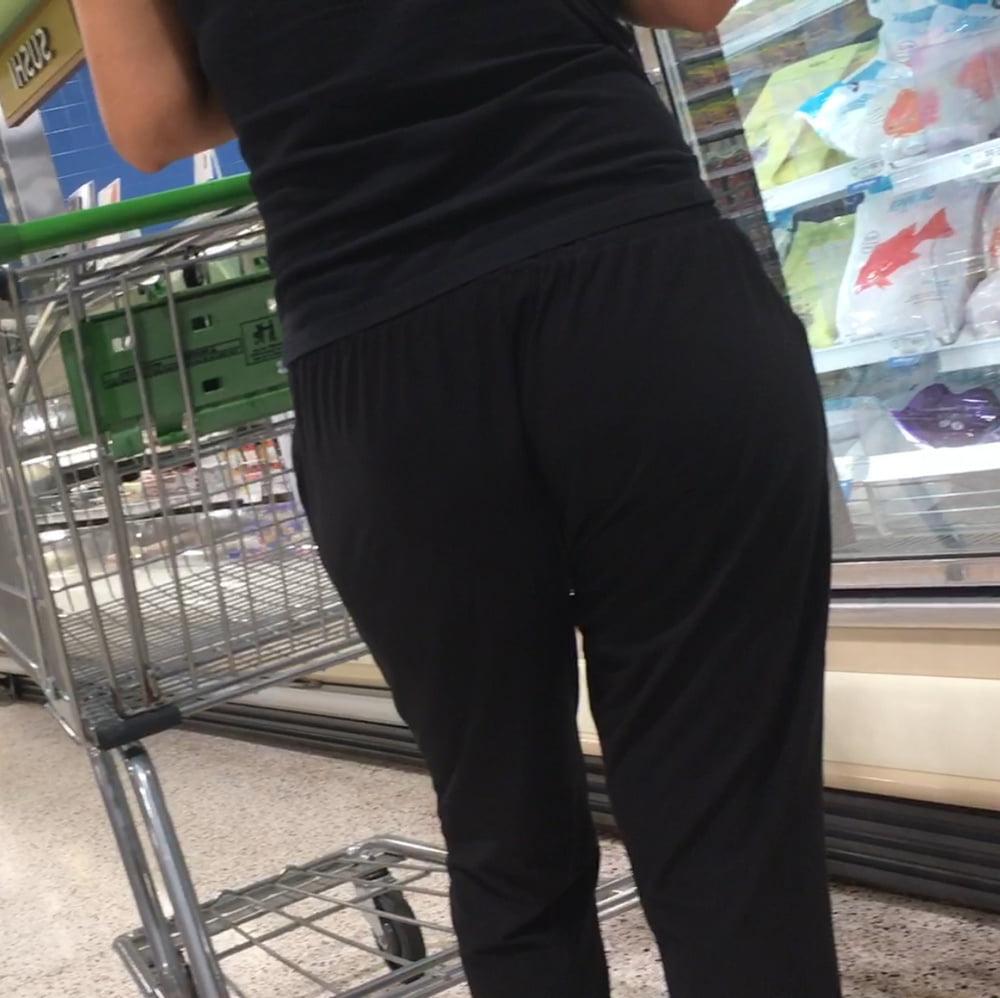 6P Her ass caught my eye