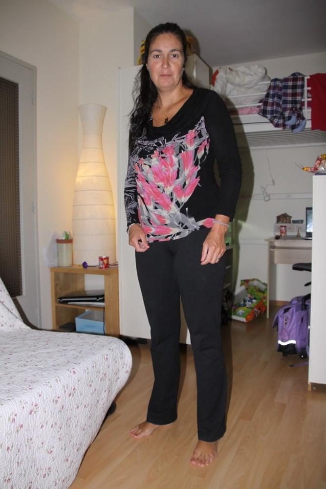 25P Amateur Nathalie Belgian wife and mother