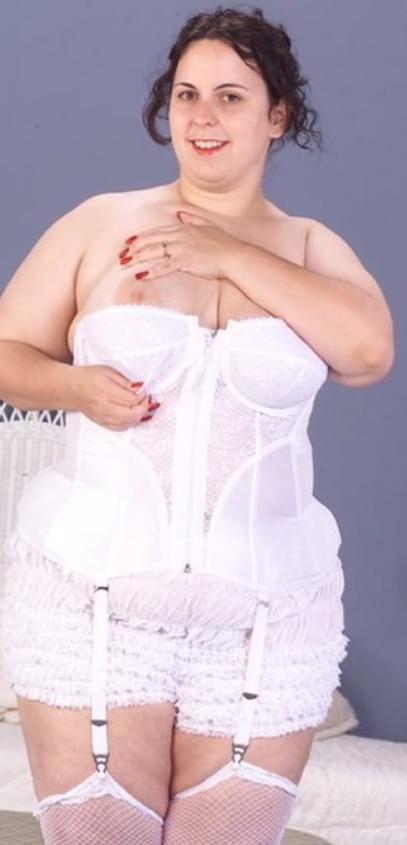 25P HOT bbw wife