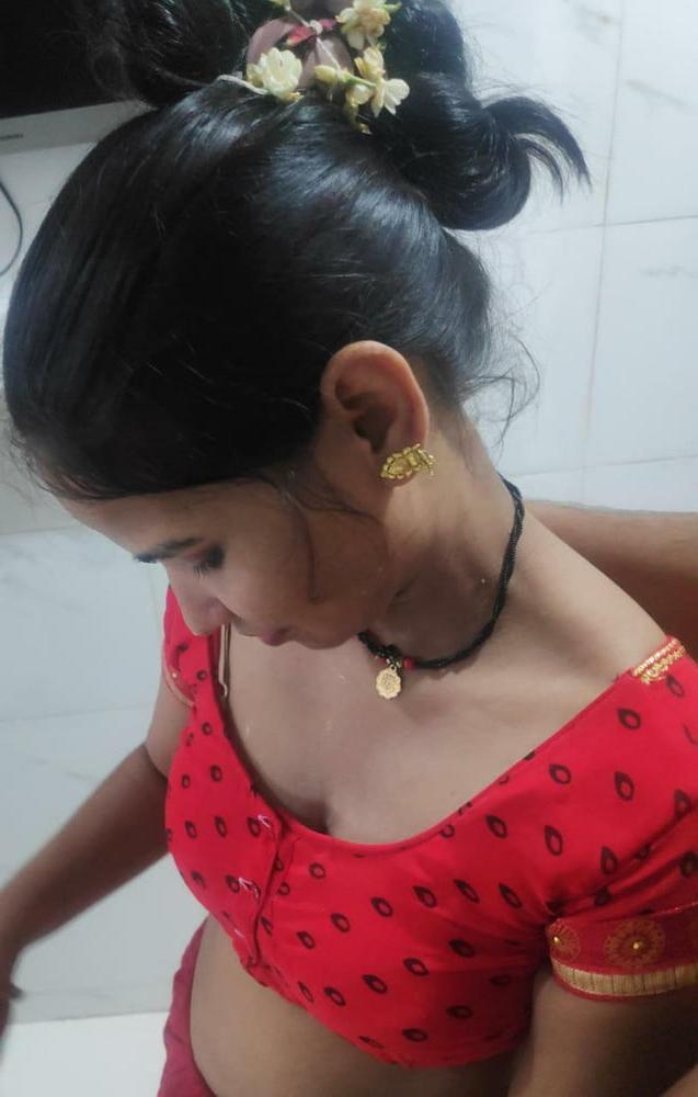 7P Bhabhi Nude strip Indian desi wife