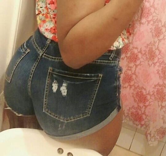 8P Ass ebony