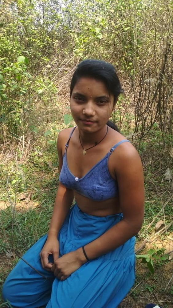 12P Indian Couple-Sex Outdoor ..