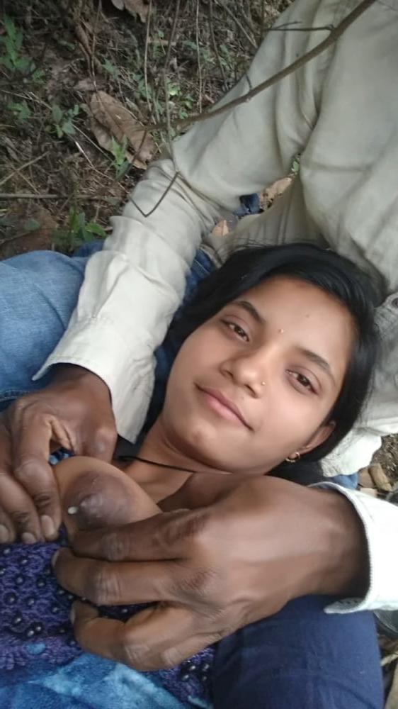 12P Indian Couple-Sex Outdoor ..
