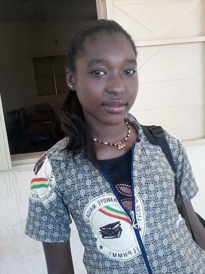 19P Teen malienne