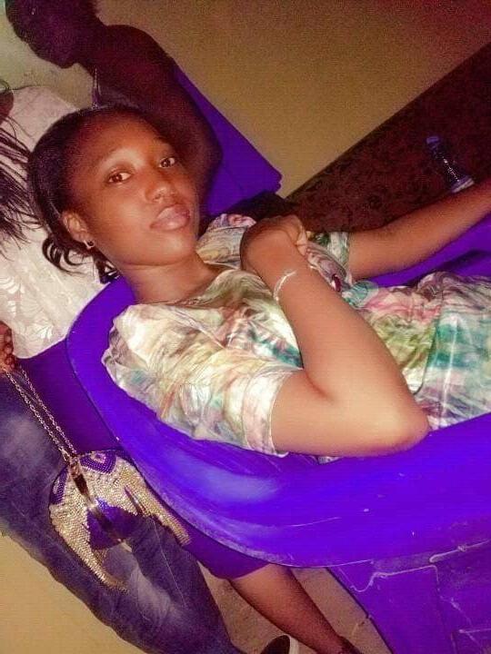 19P Teen malienne
