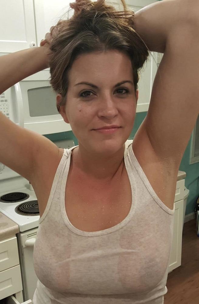25P EXPOSED Exhibitionist Hot Wife Hot and Wet