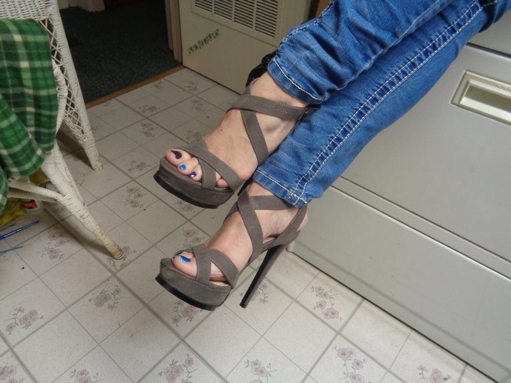 6P my wife and her feet