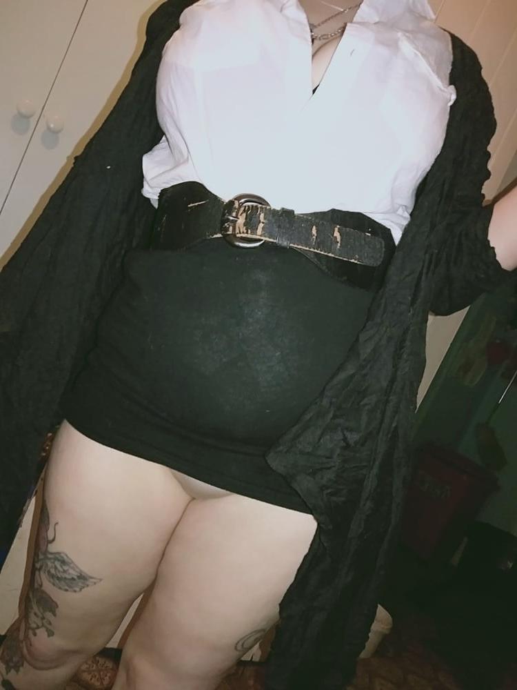 15P Sexy wife all dressed up and ready for fun.