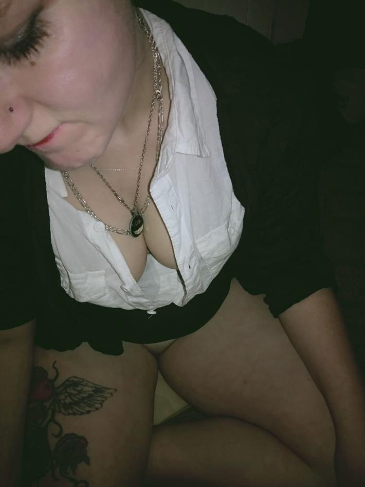 15P Sexy wife all dressed up and ready for fun.