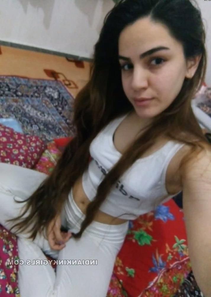 18P indian teacher leaked nude photo