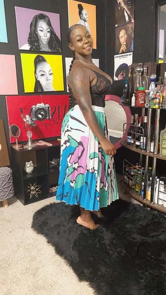 25P Dark skin beauty's