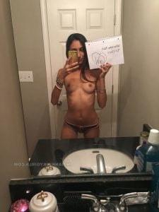 25P indian sexy NRi teen naked selfie