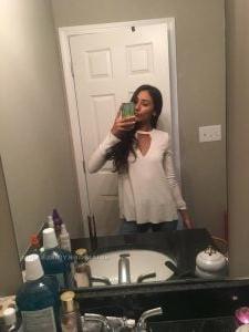 25P indian sexy NRi teen naked selfie