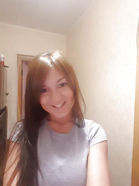 25P Petite british wife caught cheating on whatsapp