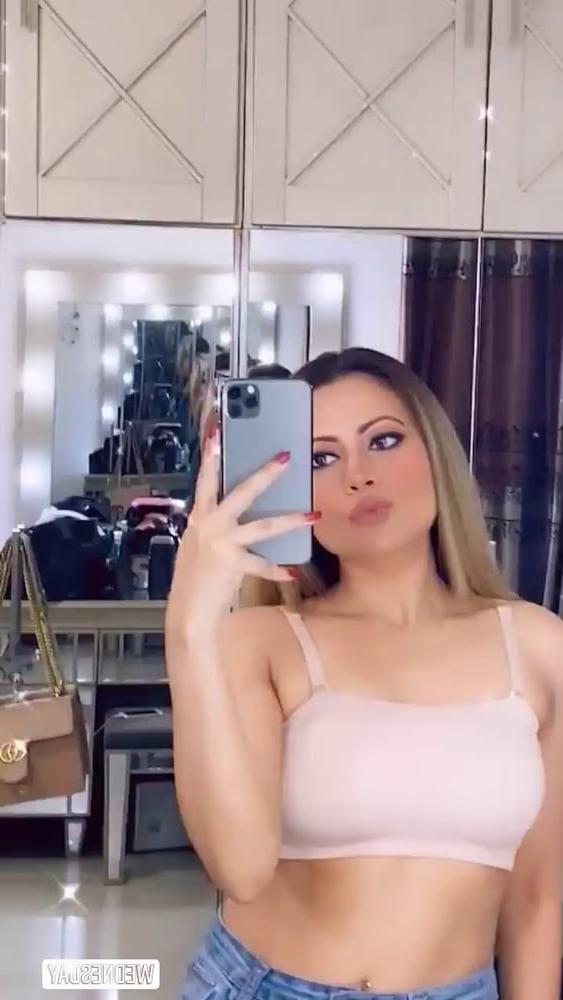 22P HOT MARRIED SLUT
