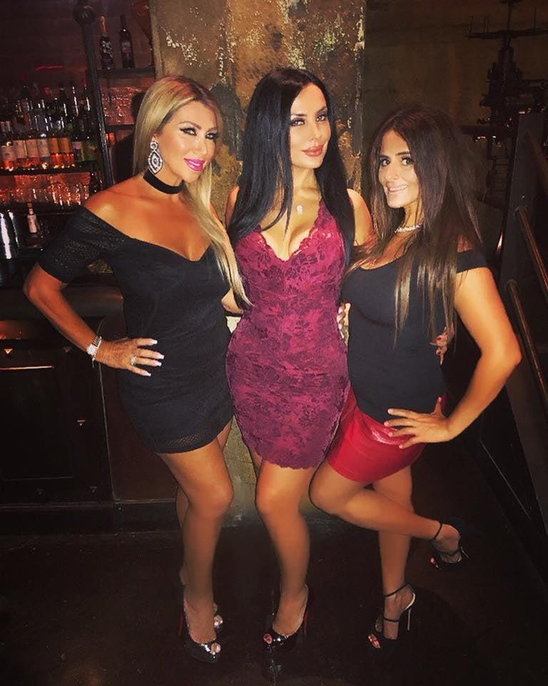25P Smoking Hot Armenian Milf Mary