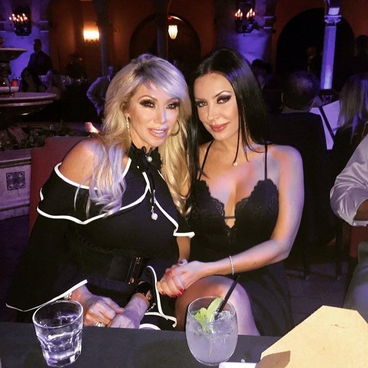 25P Smoking Hot Armenian Milf Mary