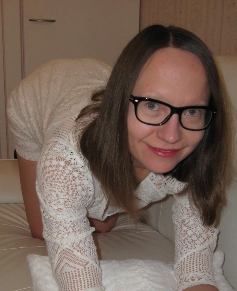 25P My Finnish friends wife 4
