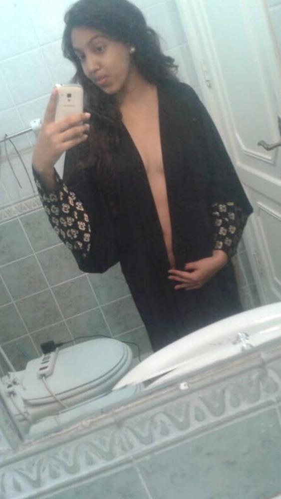 25P Indian teen Sonia khan nude