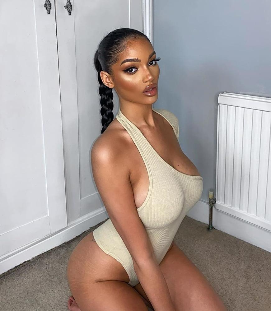 25P Gorgeous Ebony Big Ass Nice Tits &amp; DSL