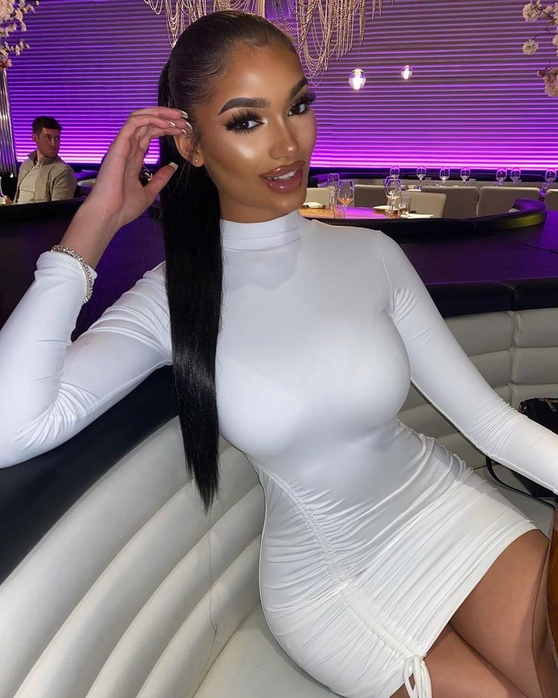 25P Gorgeous Ebony Big Ass Nice Tits &amp; DSL