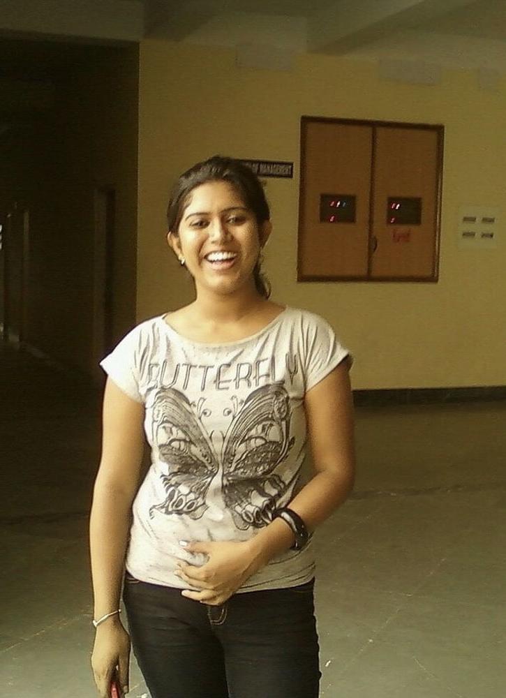 17P Indian wife showing her big boobs