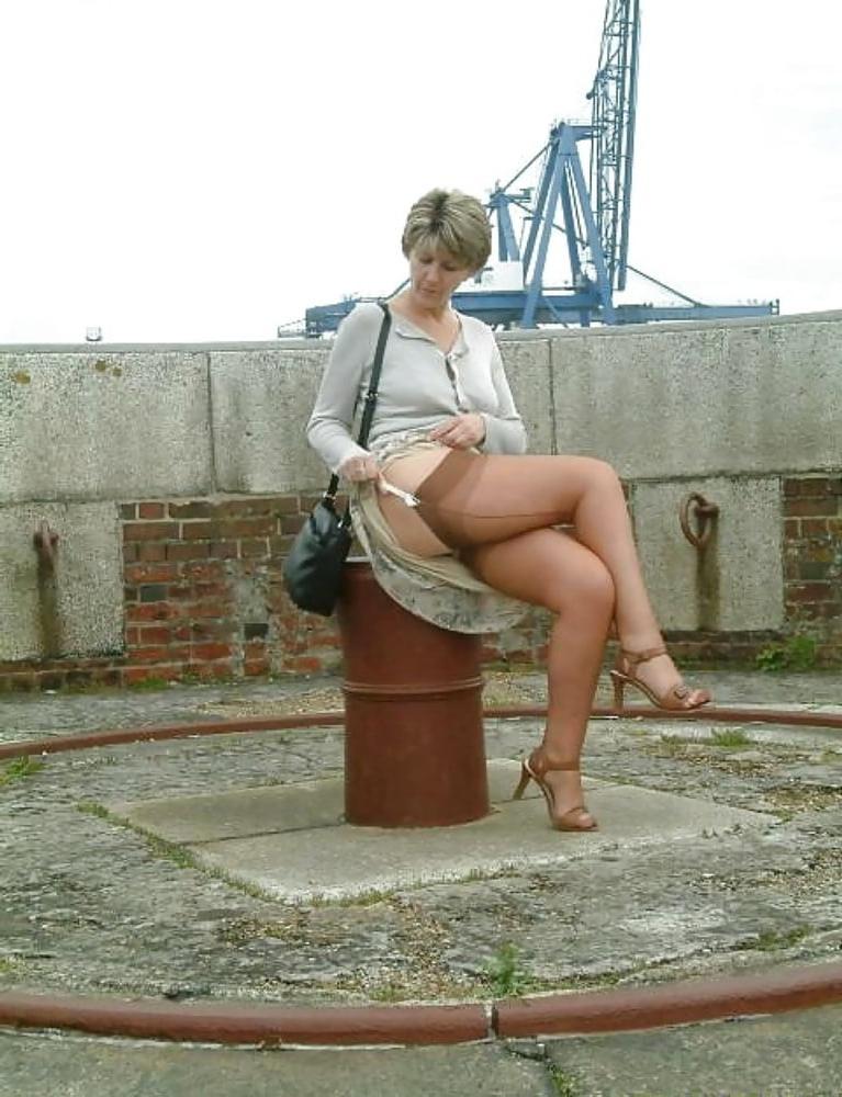 24P Dirty Wife