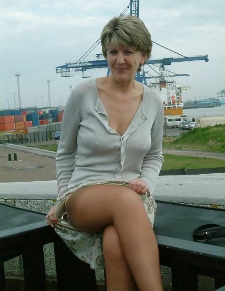 24P Dirty Wife