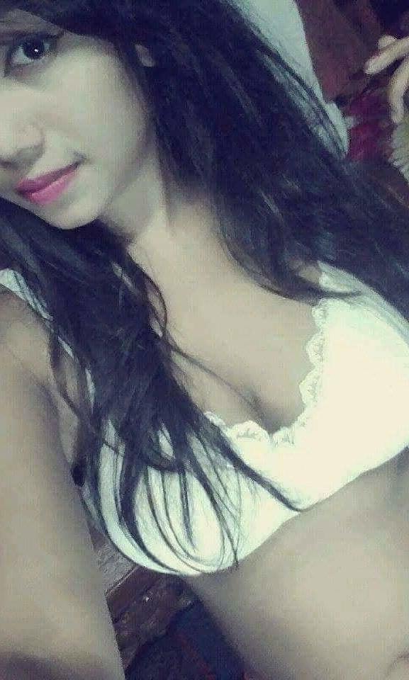 25P indian hot babe leaked pics online 2020