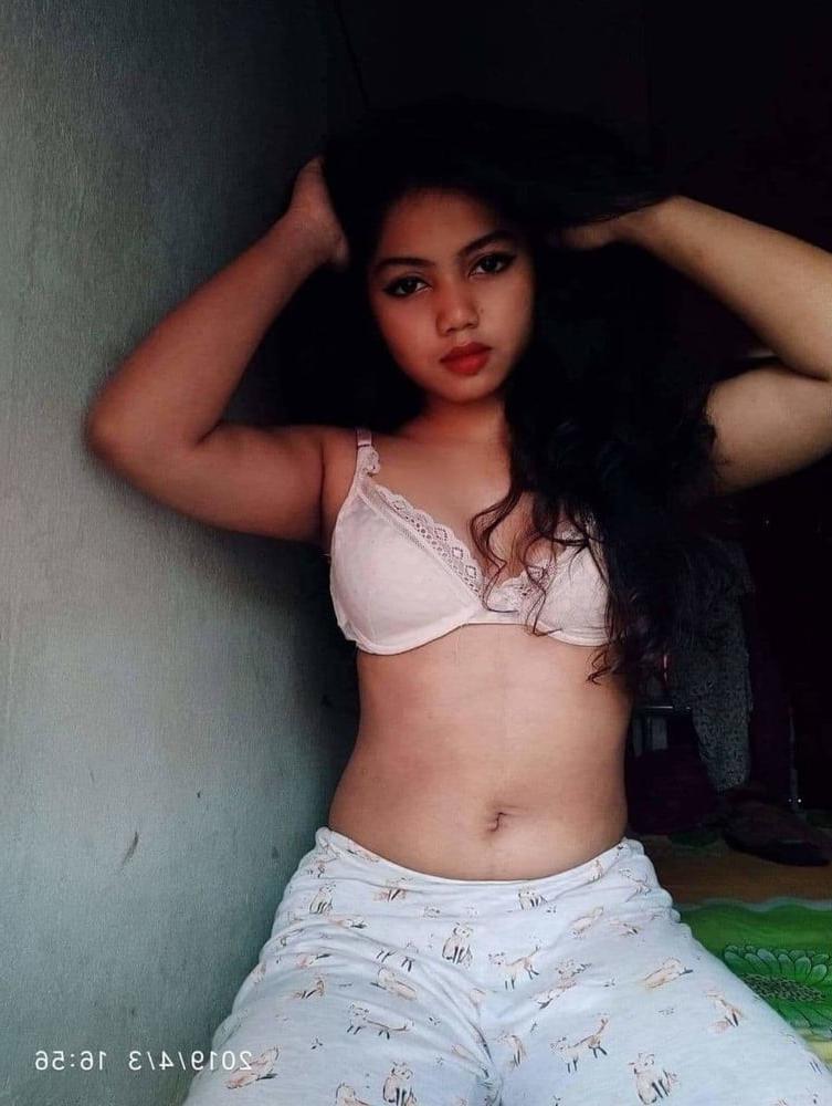 25P indian hot babe leaked pics online 2020