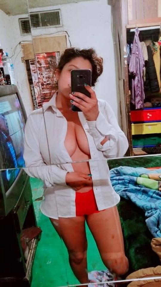 25P indian hot babe leaked pics online 2020