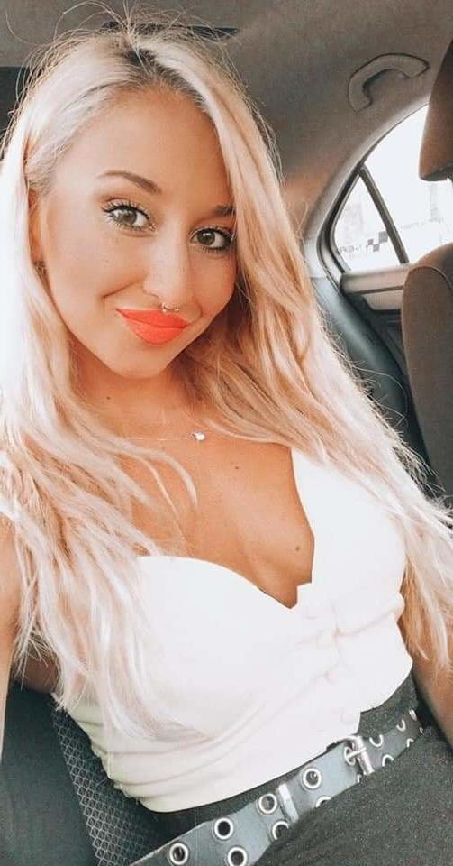 25P Claudia A From Spain Exposed