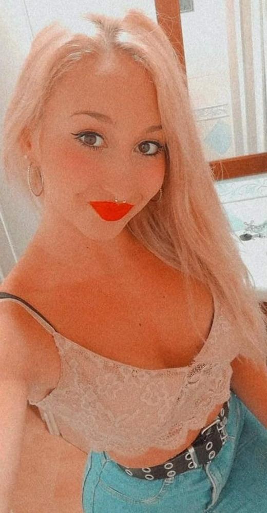 25P Claudia A From Spain Exposed