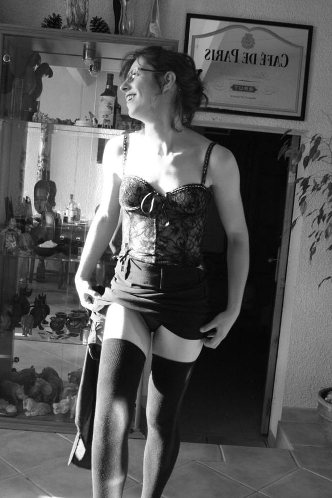 23P petite robe noir