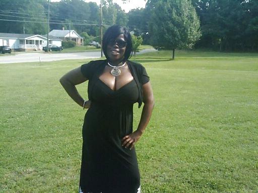 25P Big Tit Black Babes From, SmutDates.com