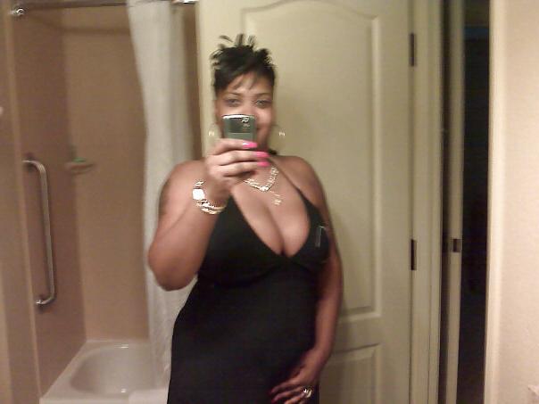 25P Big Tit Black Babes From, SmutDates.com