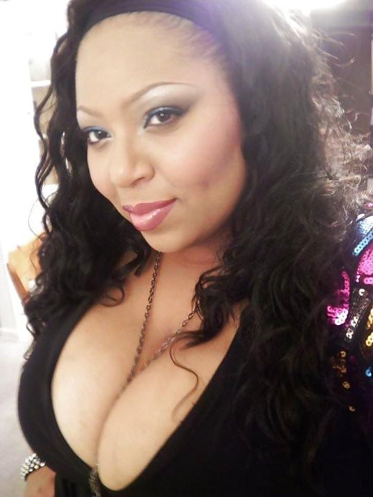 25P Big Tit Black Babes From, SmutDates.com