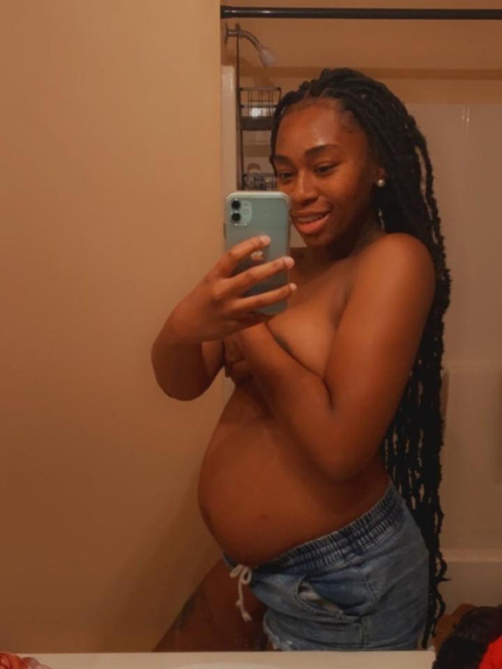25P Ebony Beard Pregnant