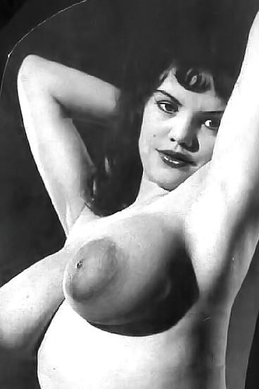 25P Beautiful Vintage Boobs 3 by TROC