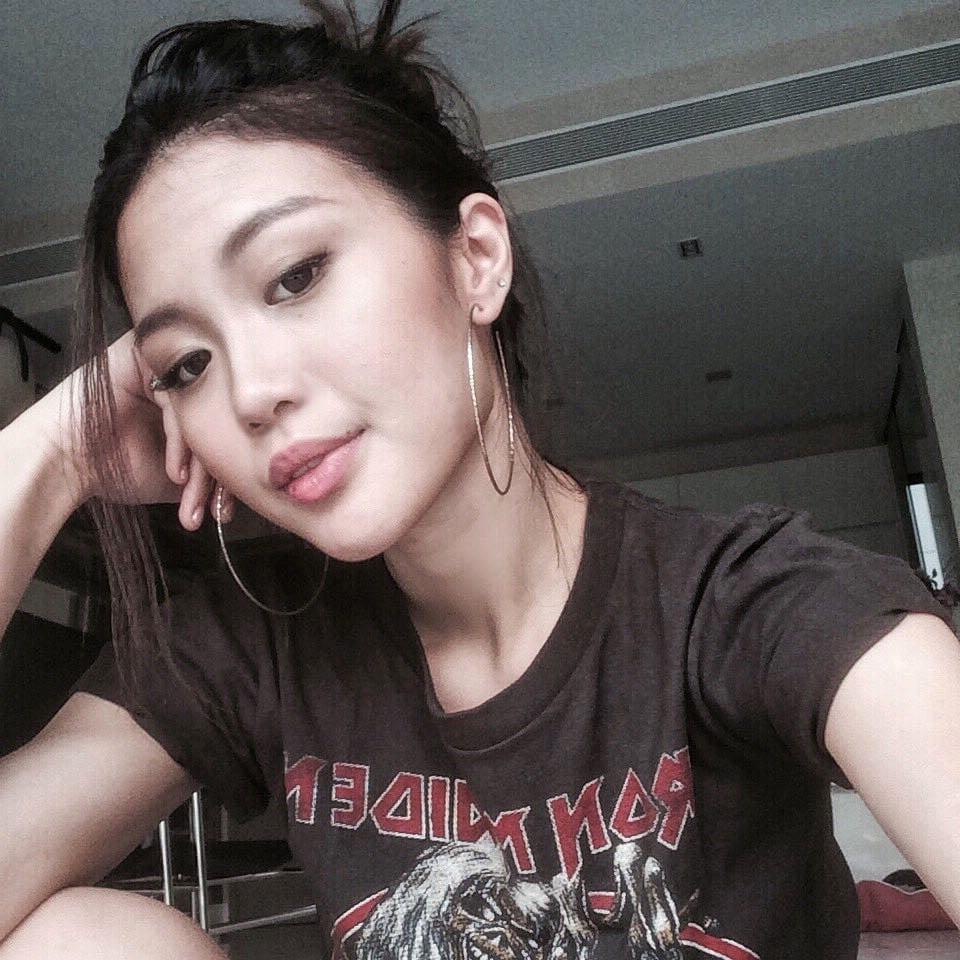 23P Malaysian singer Abbey