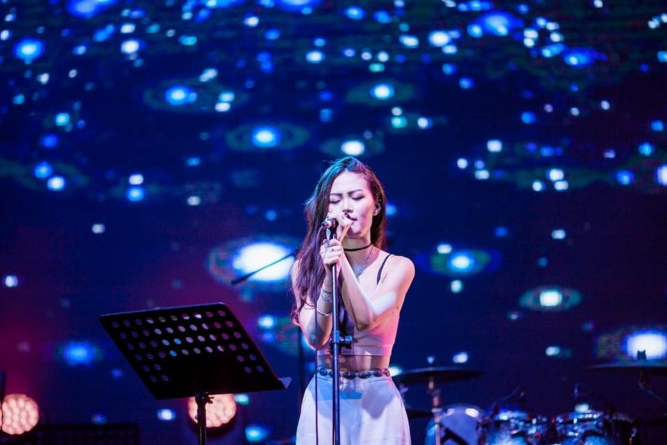 23P Malaysian singer Abbey