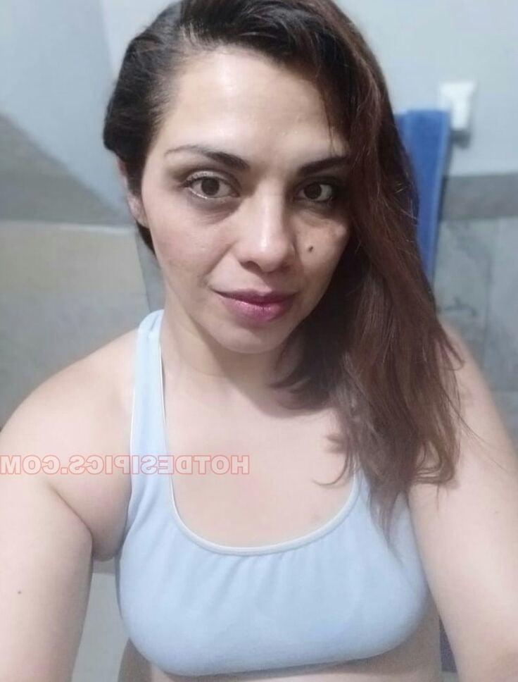 22P indian nri bhabhi nude photos