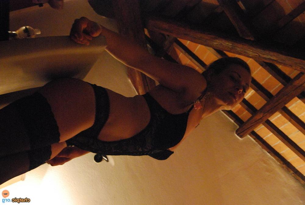10P Jana - slutty chatpic wife