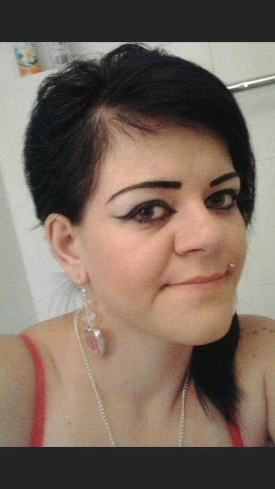 23P She's my daughter's girlfriend Edina Big bitch big ass
