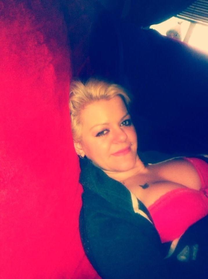 23P She's my daughter's girlfriend Edina Big bitch big ass