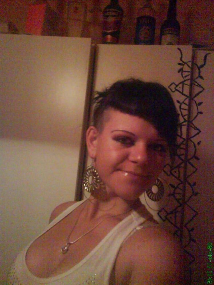 23P She's my daughter's girlfriend Edina Big bitch big ass