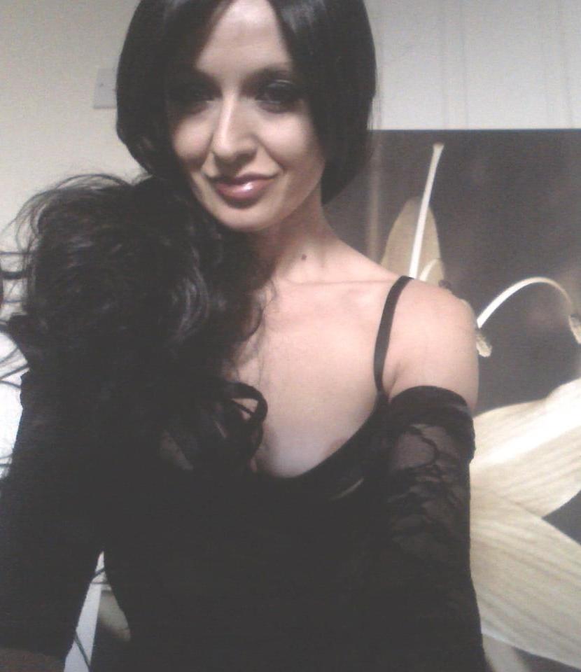 25P Hot Wife